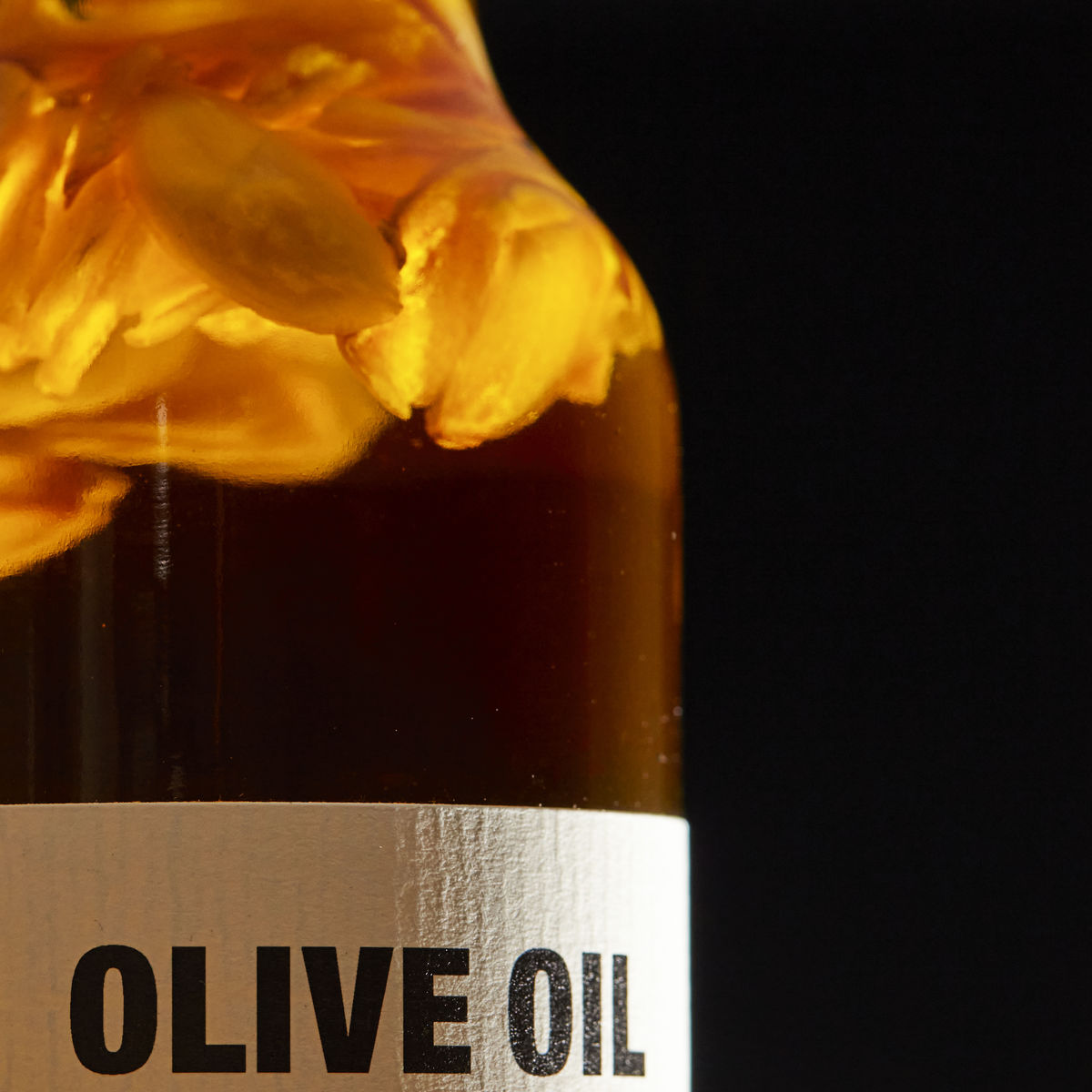 Olive oil with garlic