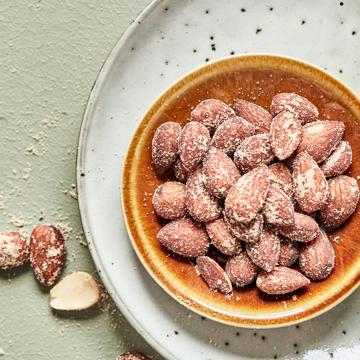 Smoked almonds, roasted &amp; salted